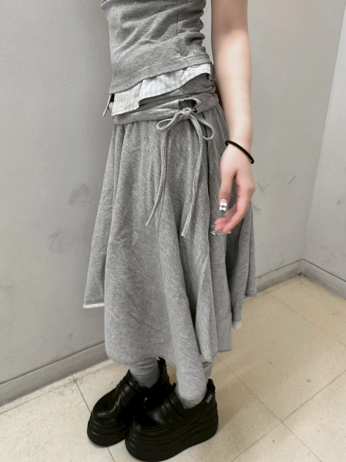 受注制【nmtc+】asymmetry midi skirt (2color)