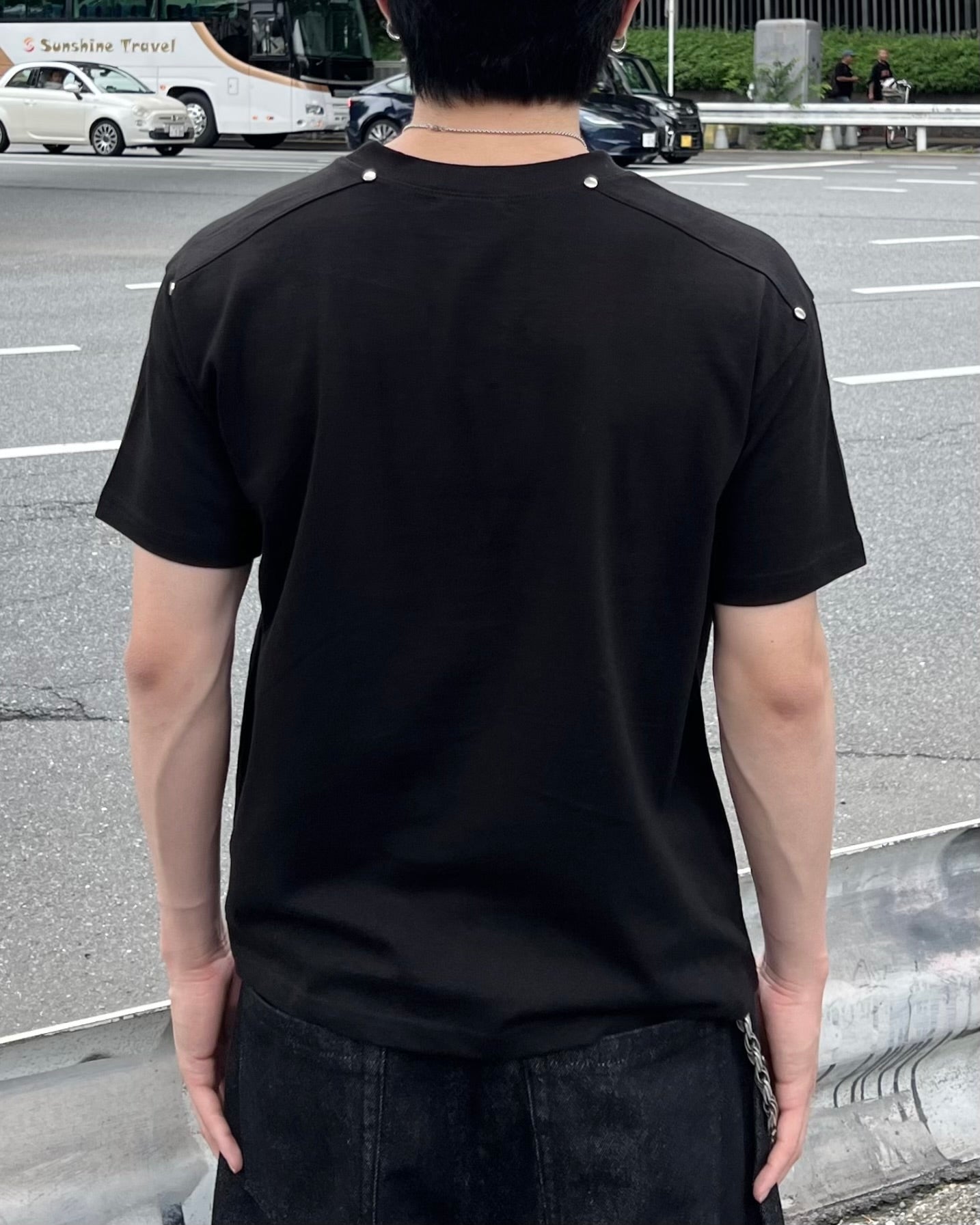 大阪店WEB限定受注制【Chikashitsu +】shoulder rivet t-shirt (3color)