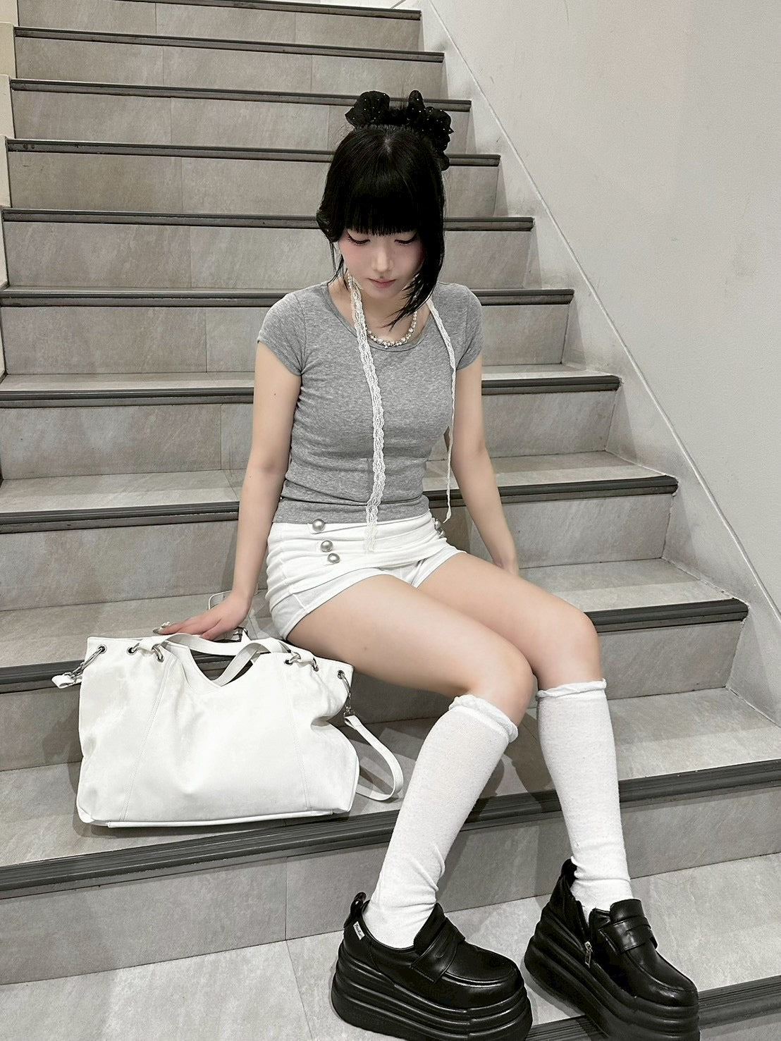 渋谷109店WEB限定受注制【nmtc+】Back Button Slit U-Neck Tee (5color)