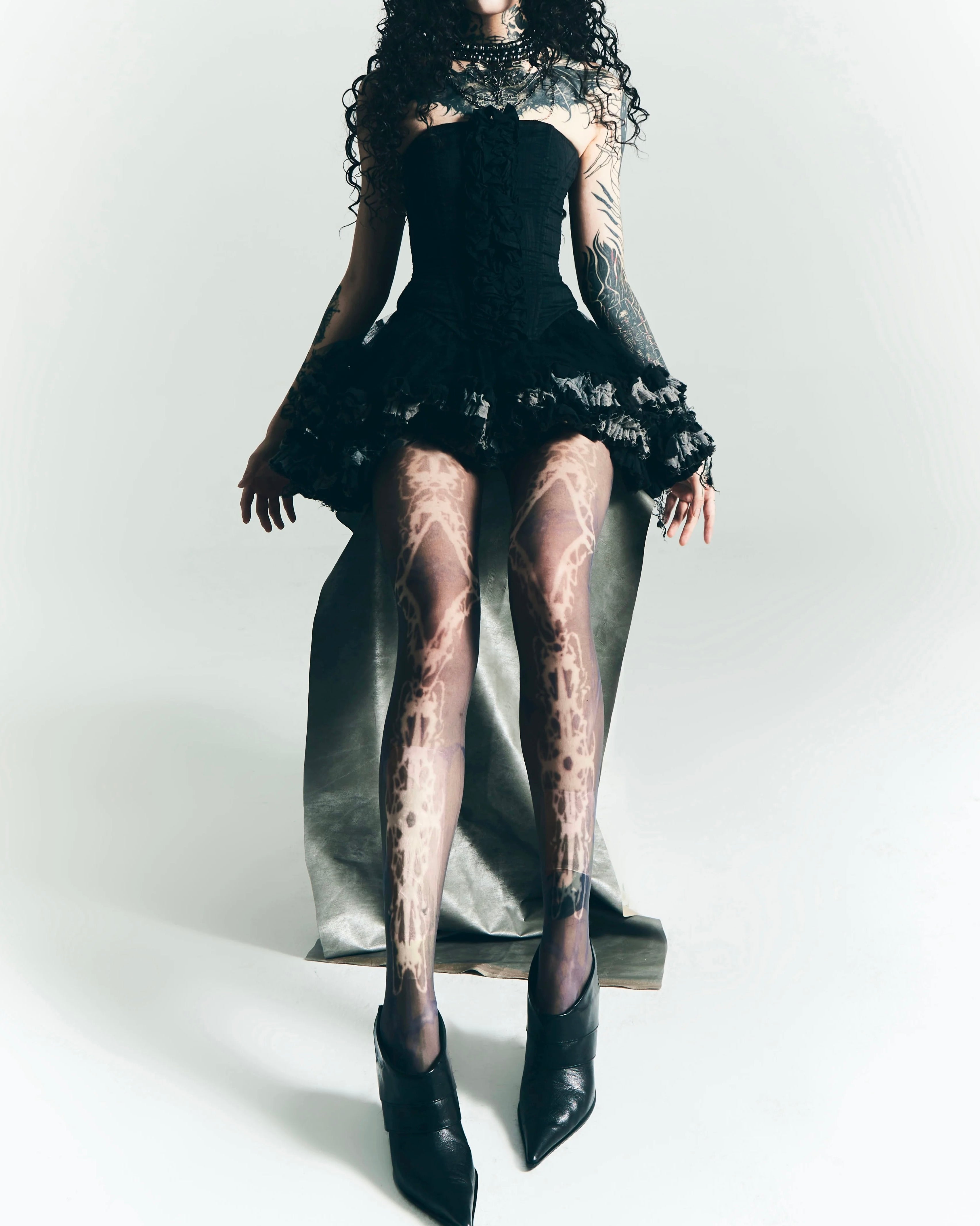 【IIIMIII】Cathedral Lace Tights