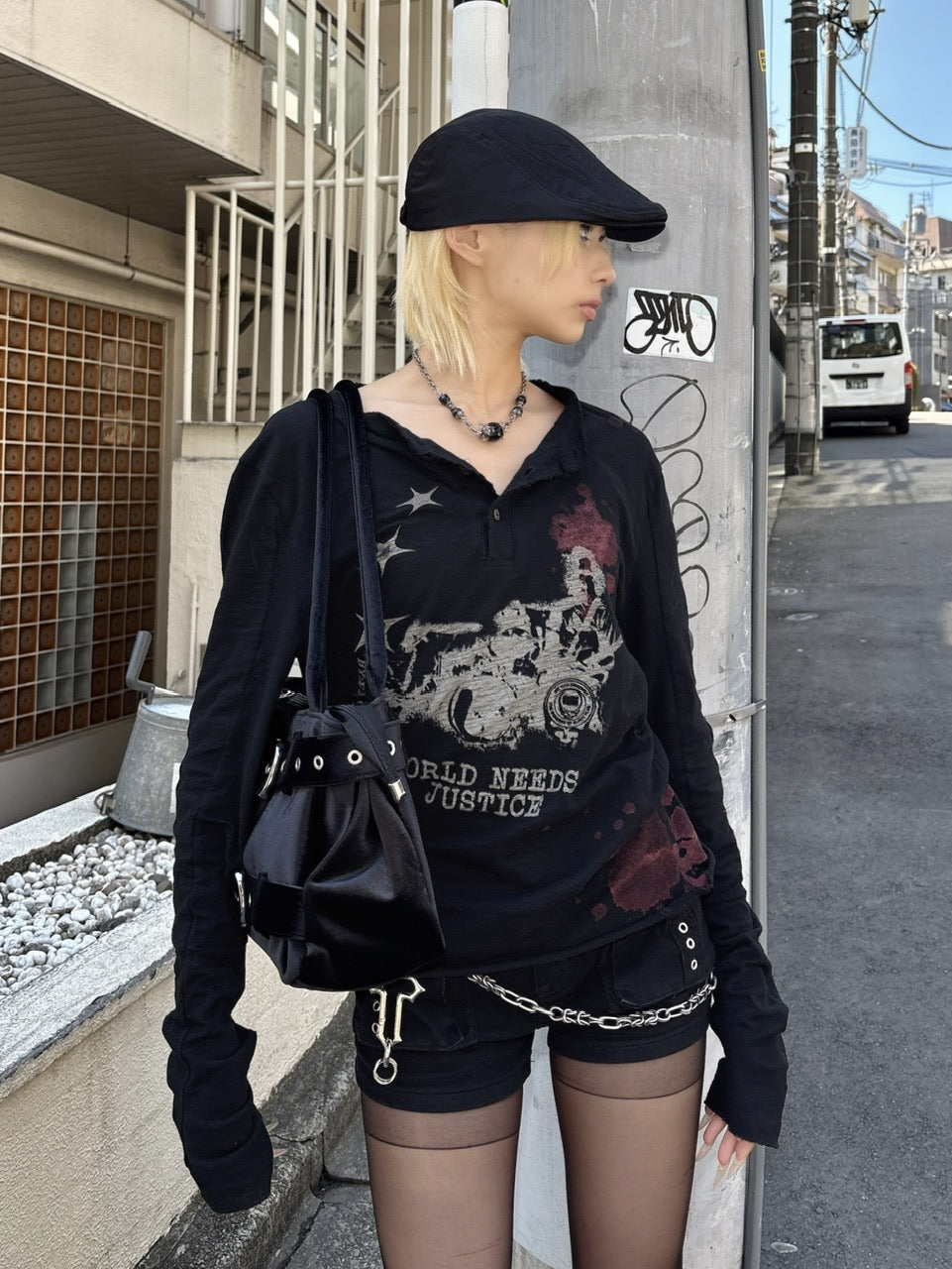 国際配送【Never mind the XU】paint graphic henley long sleeve