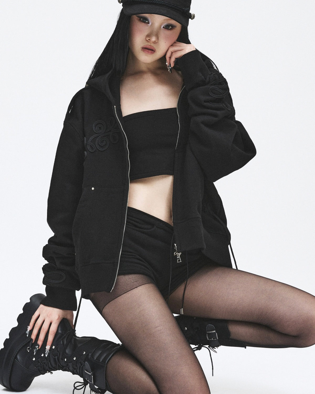 【LECYTO】Baroque Loop Zip-Up Hoodie
