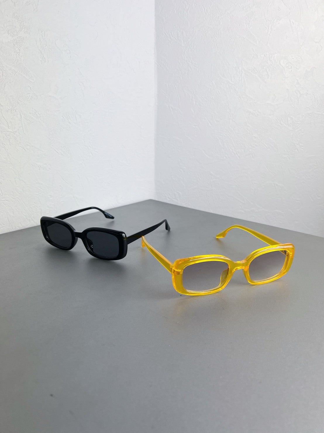 受注制【Chikashitsu +】square color sunglasses (2color)