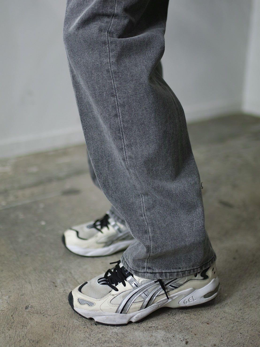 受注制【Chikashitsu +】semi wide denim pants