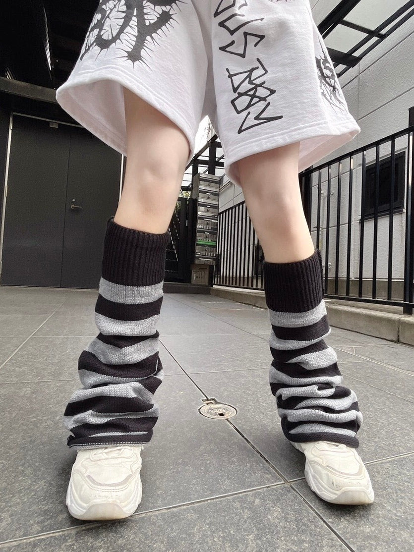 受注制【Never mind the XU】stripe flare leg warmer (2color)