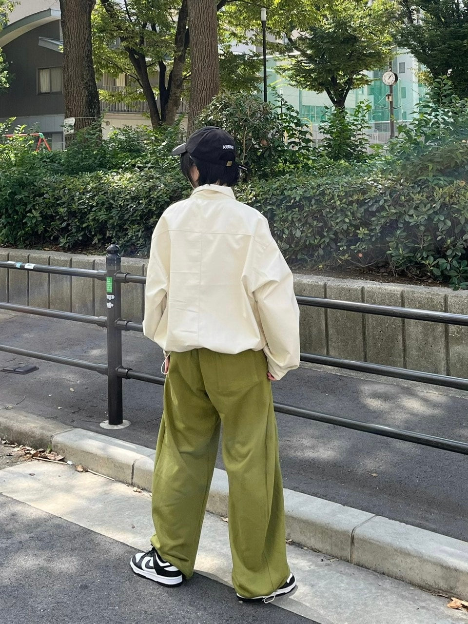 【Chikashitsu +】side button balloon sweat pants (3color)