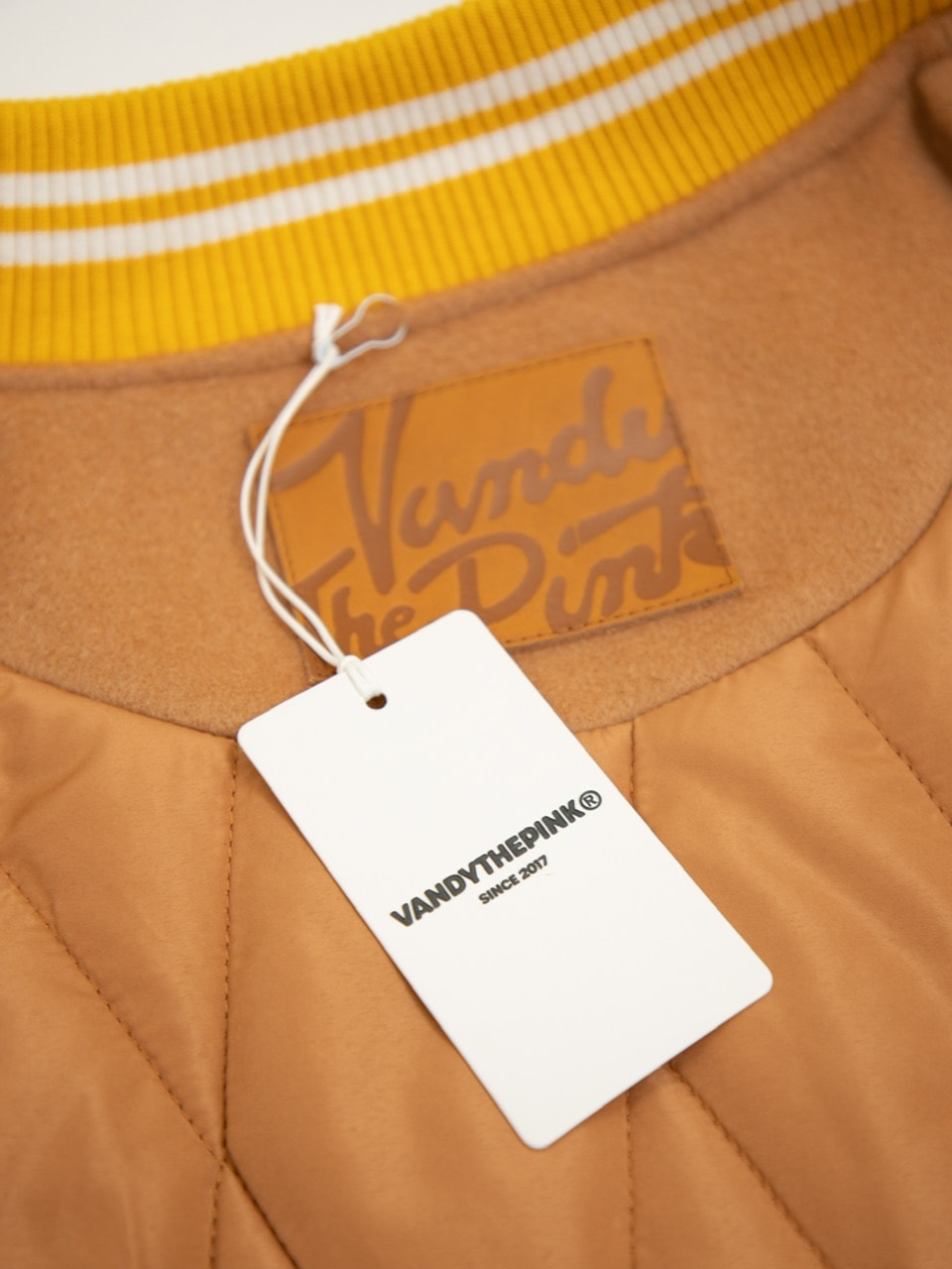 【VANDY THE PINK】CHARR BURGER VARSITY JACKET