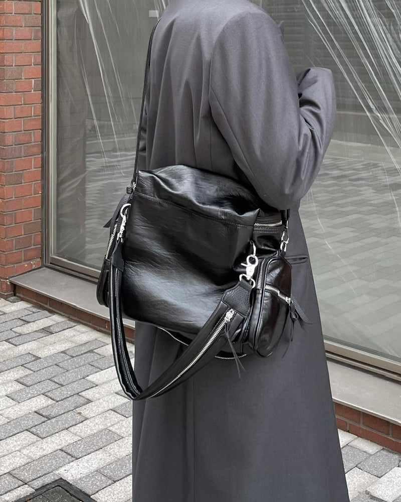 受注制【Chikashitsu +】zip design leather shoulder bag