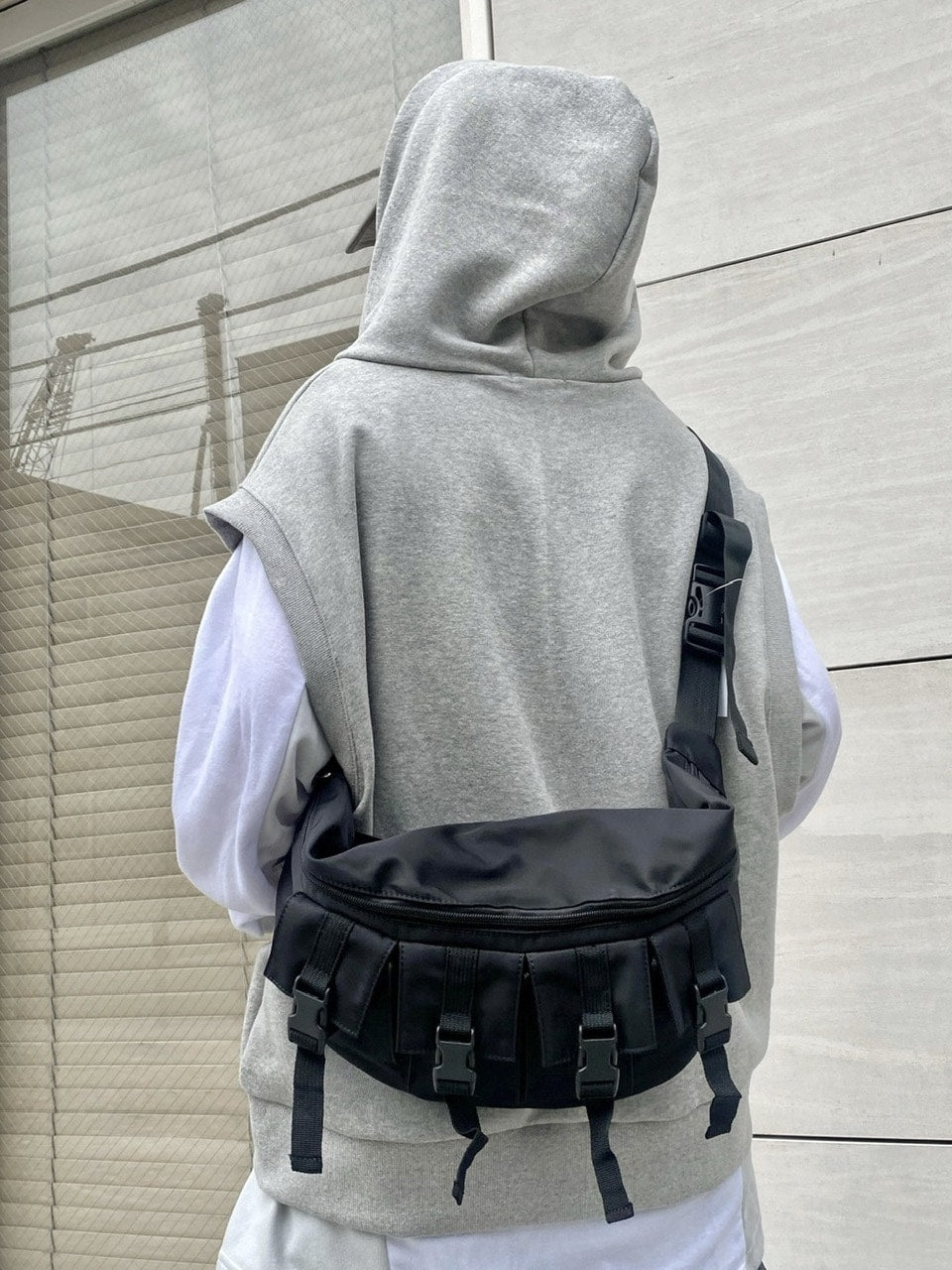 受注制【Never mind the XU】sleeveless zip hoodie (2color)