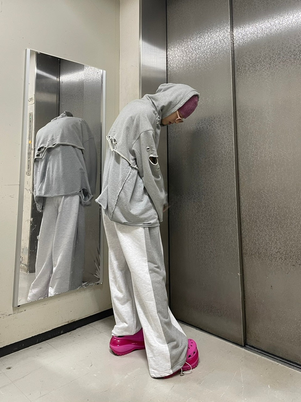 受注制【Never mind the XU】layered damage hoodie (2color)