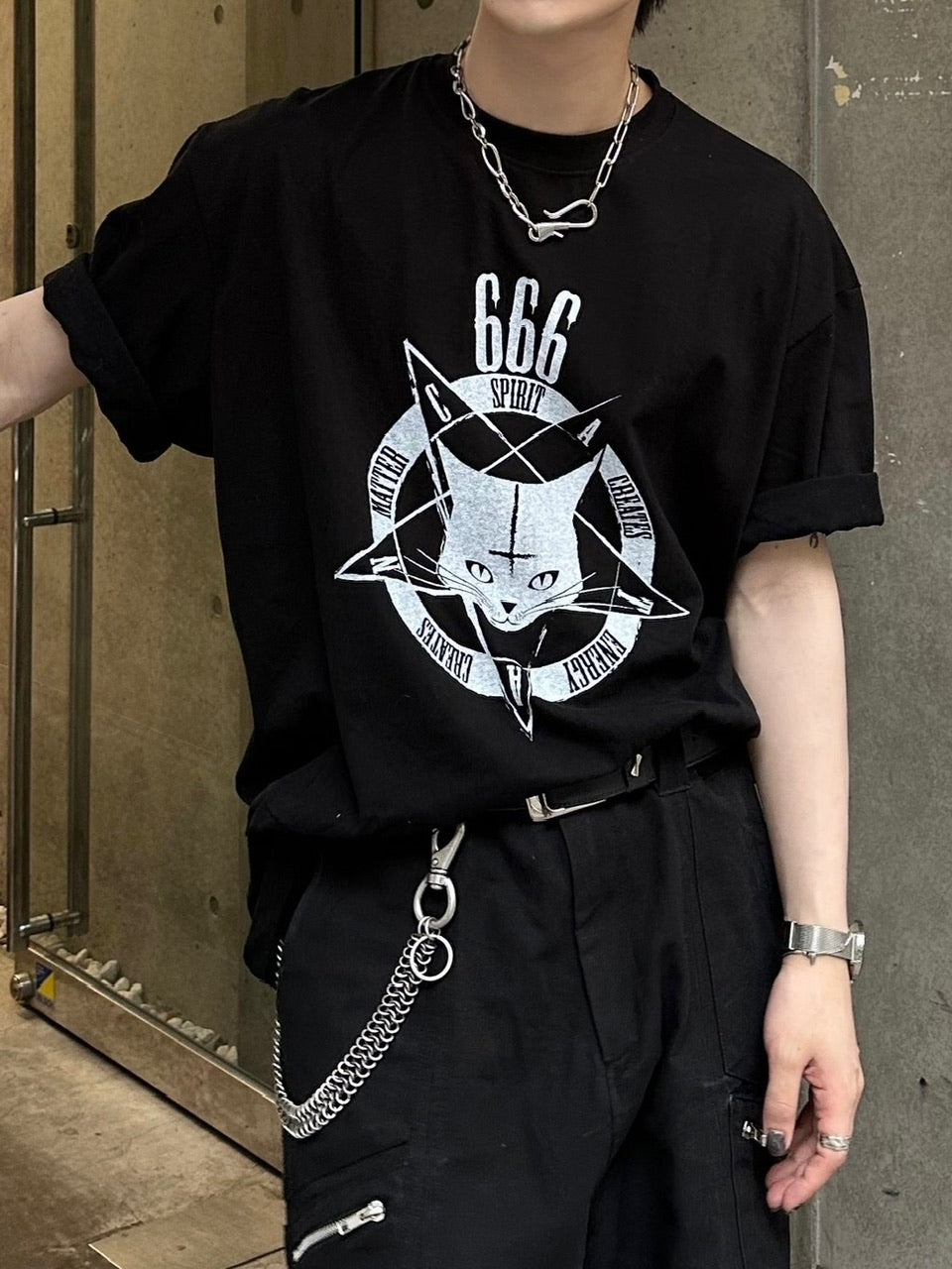 大阪店WEB限定【Chikashitsu +】oversized cats t-shirt (2color