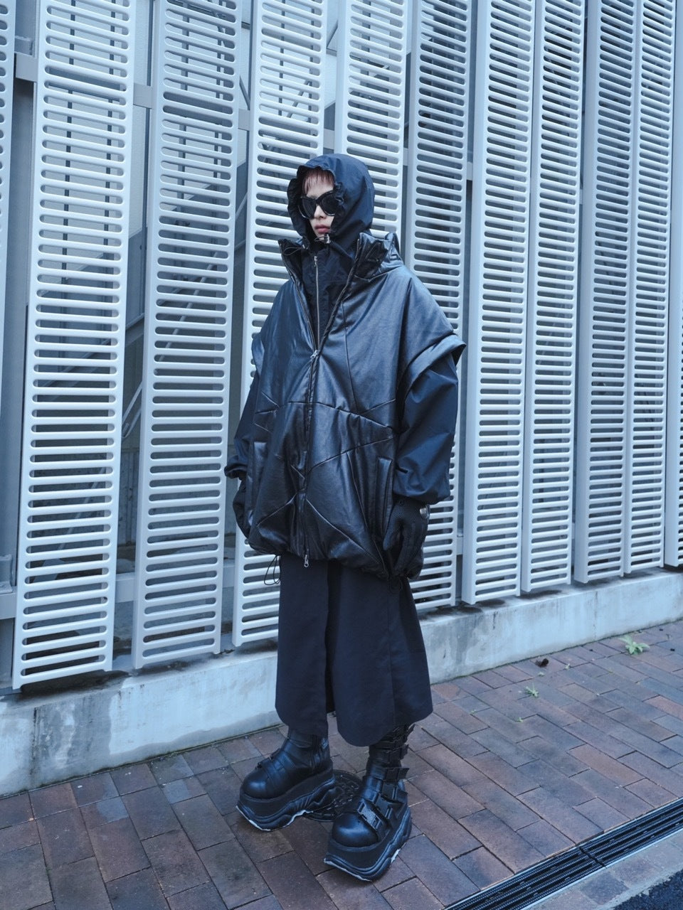 【DIG YOUR OWN GRAVE】star leather vest (2color)