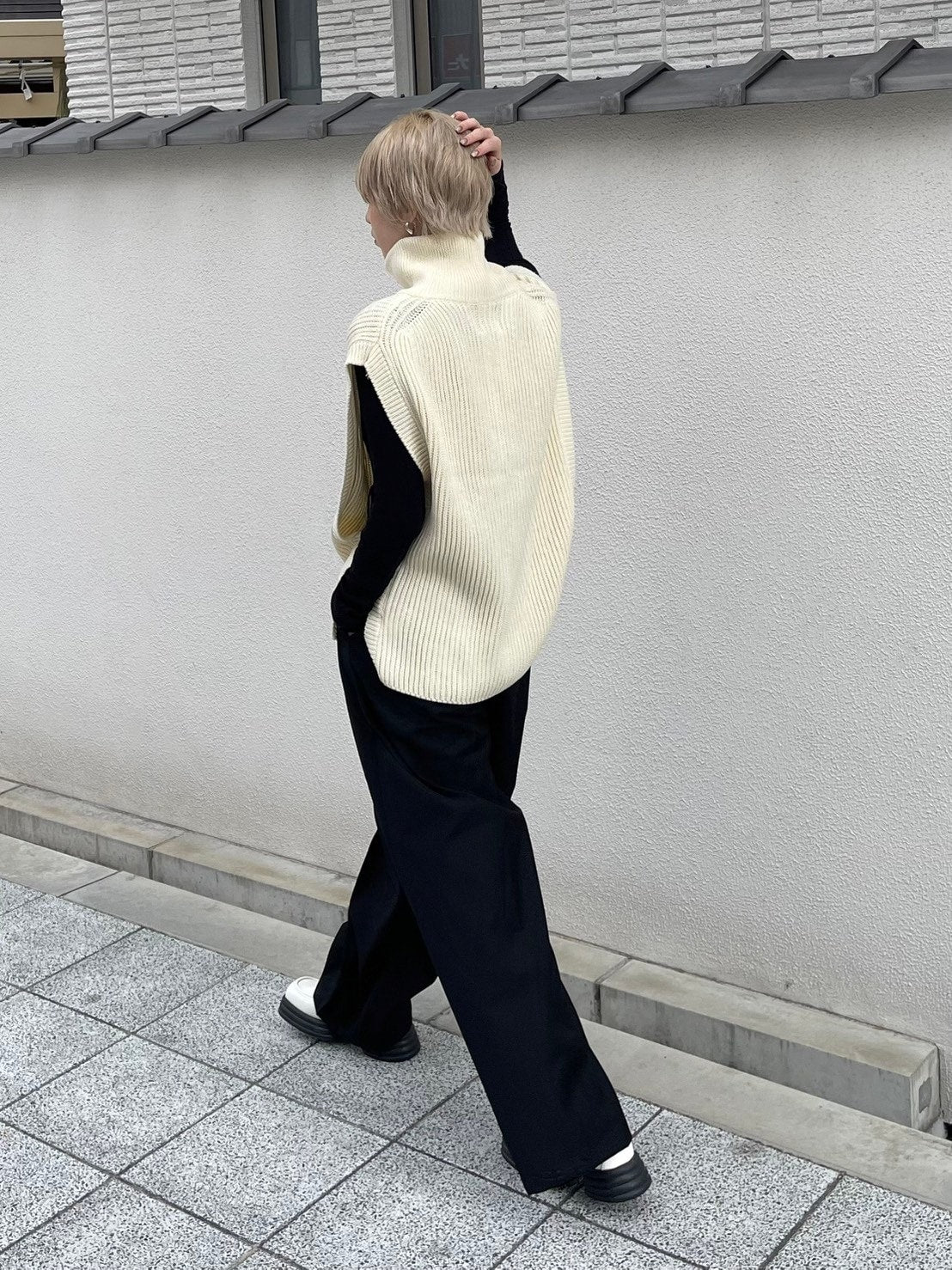 【Chikashitsu +】half zip design vest (3color)