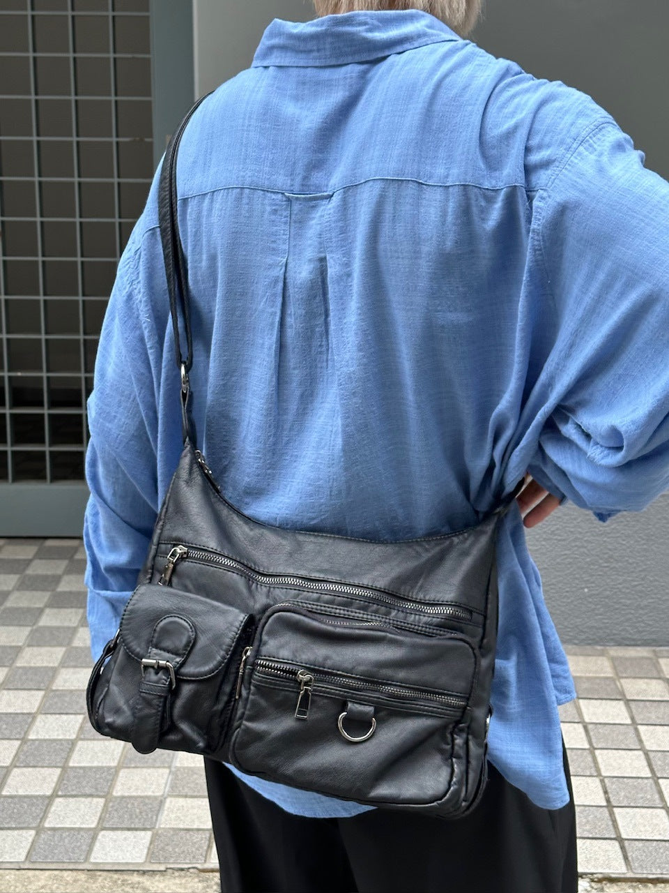 大阪店WEB限定【Chikashitsu +】leather pocket shoulder bag 2