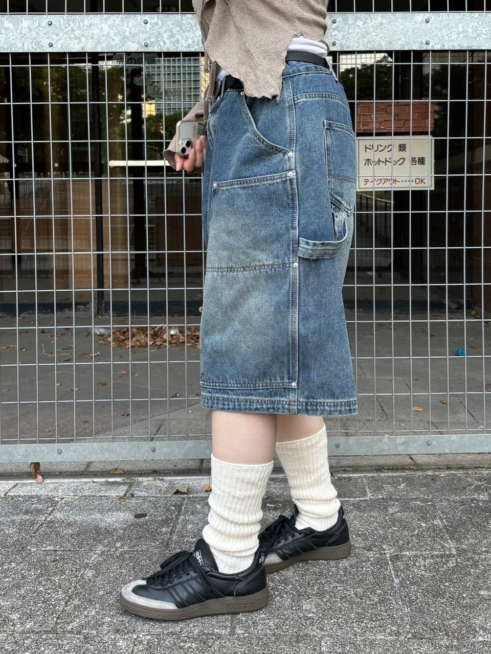 受注制【Chikashitsu +】studs design denim half pants (2color)
