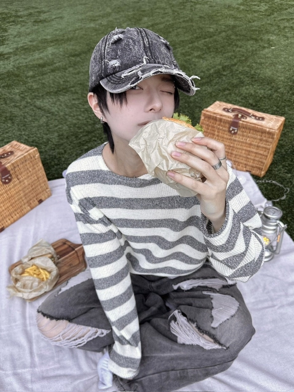 受注制【LUV CODE】snap button stripe knit (2color)