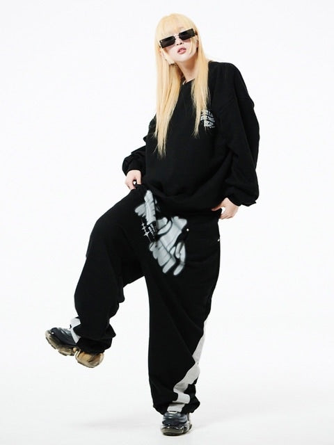 HOLY NUMBER 7】Oversized Hip Hop fit lettering graffiti sweatshirt