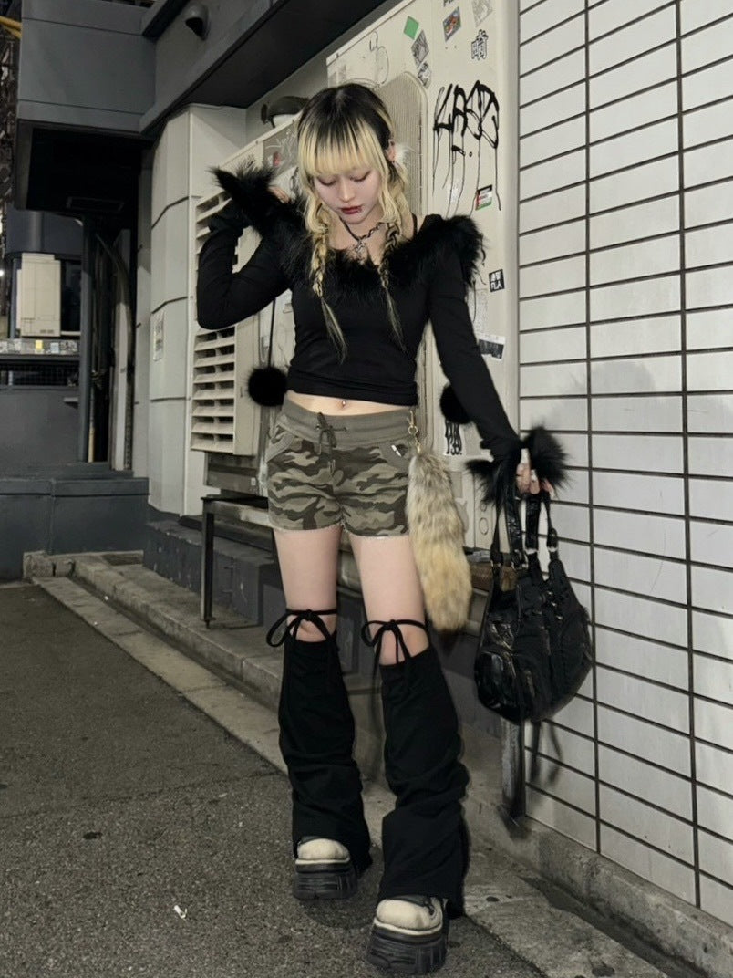 受注制【Never mind the XU】v neck crop fur hoodie (2color)