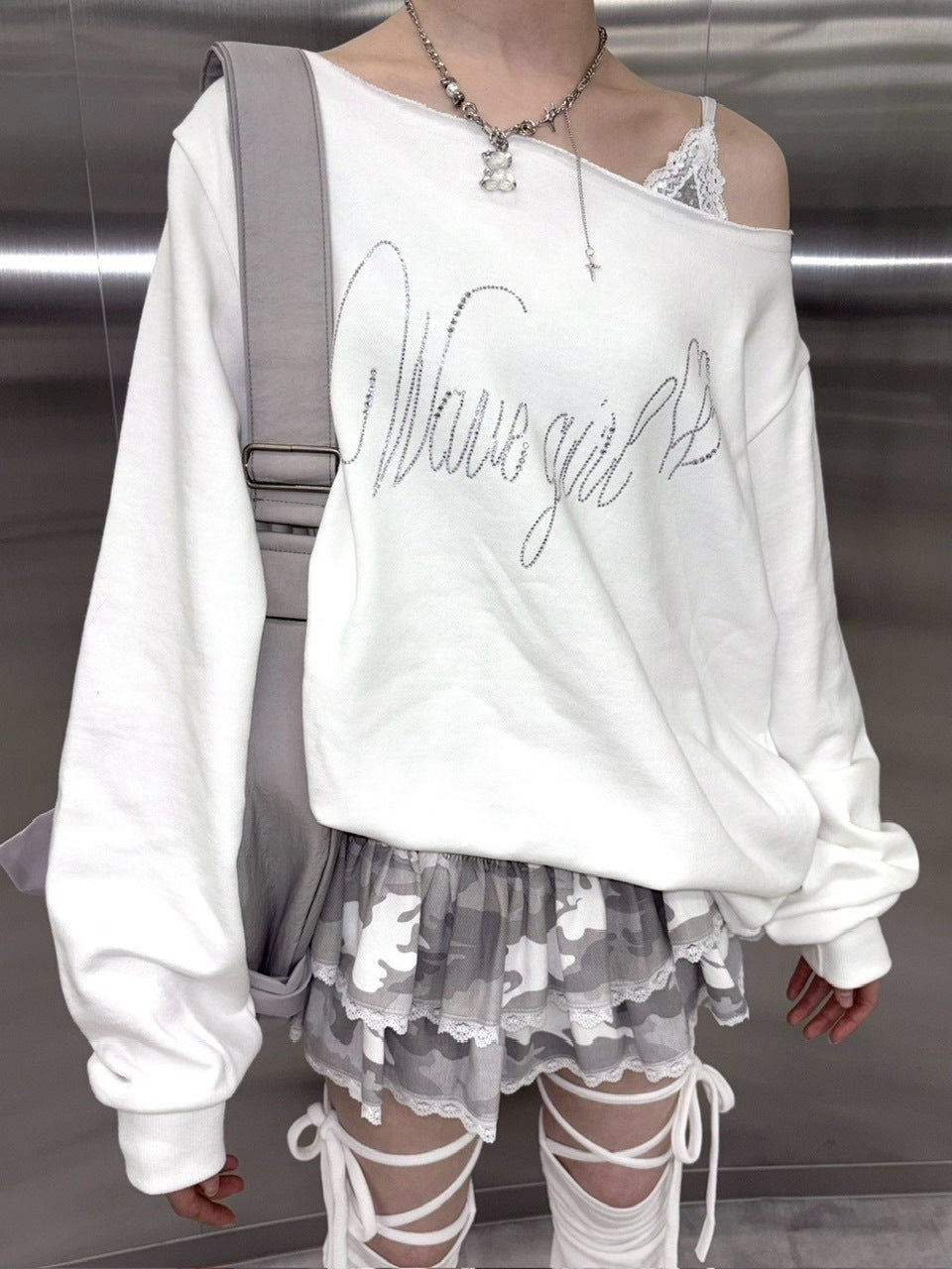 受注制【nmtc +】one shoulder beads sweat shirts (3color)