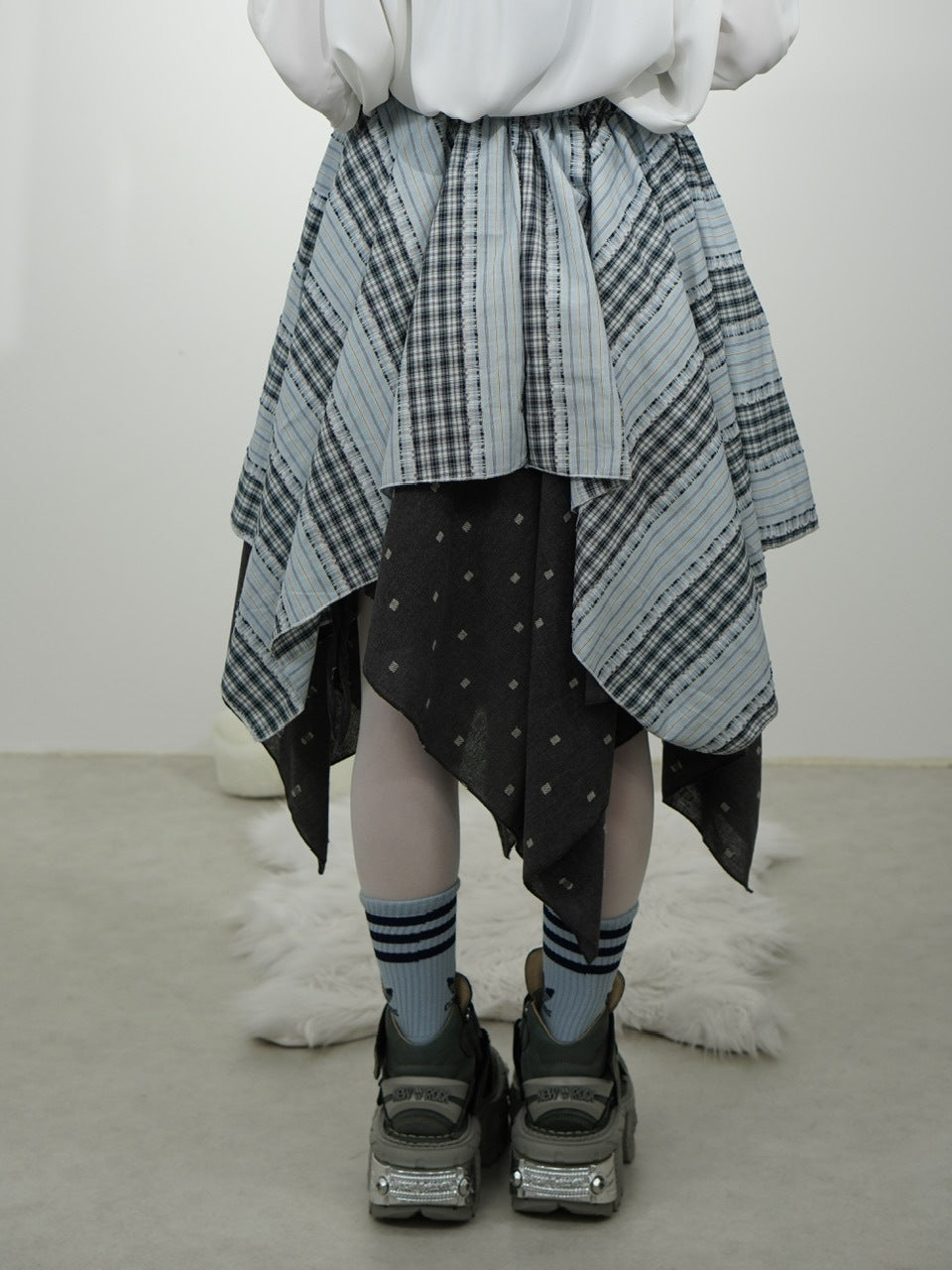 国際配送【Nerd out XU】reversible asymmetry drawstring skirt