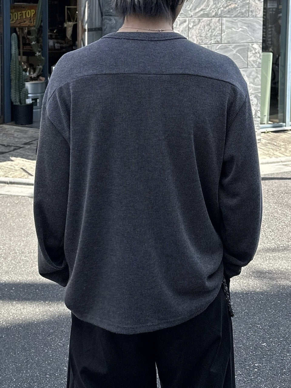 大阪店WEB限定【Chikashitsu +】shoulder zip long sleeve (2color)