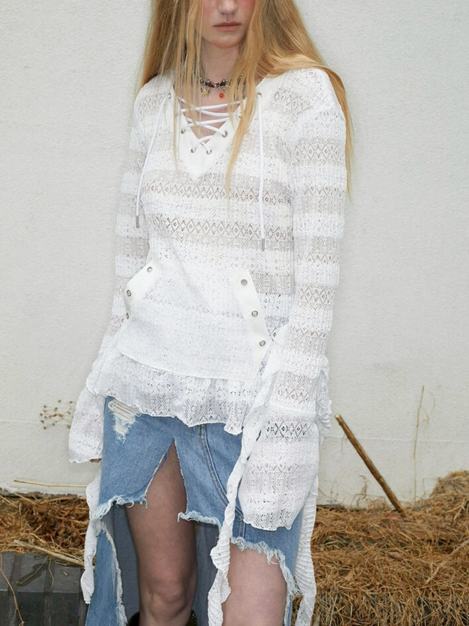 【NOT KNOWING】Lace V Neck Ruffle Hoodie