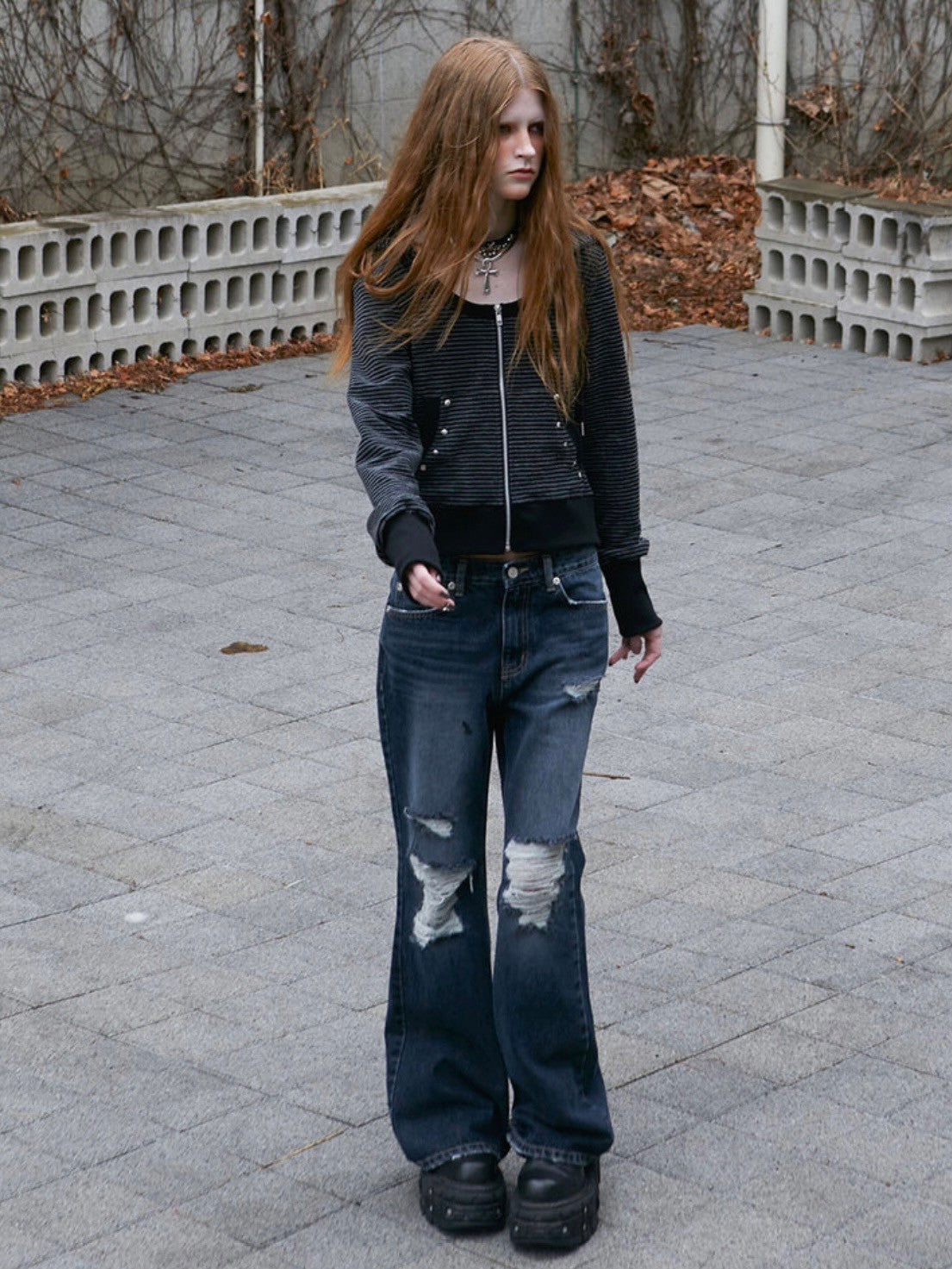 【NOT KNOWING】Destroyed Flared Jean