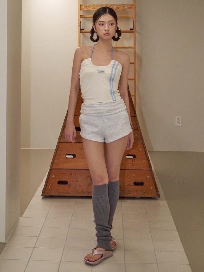 【ODDONEOUT】TWO LINE HALTER NECK TOP