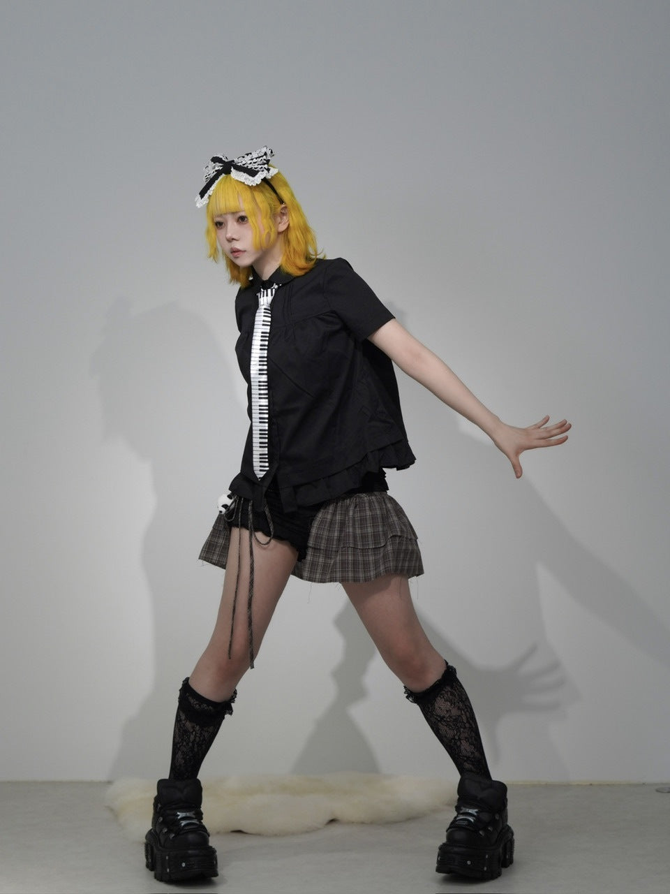 国際配送【Nerd out XU】peplum blouse (2color)