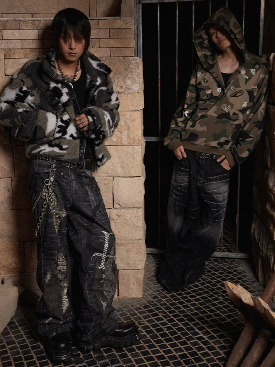 【DND4DES】LEATHER CROSS SPLICING PRINTED JEANS