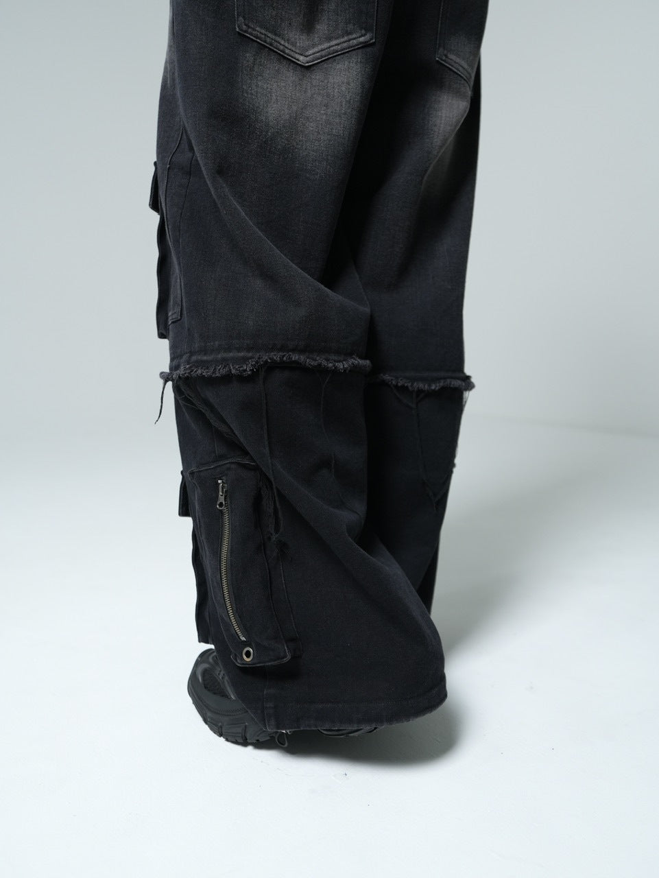 【CHIKASHITSU PLUS HIGH】Layered zip cargo denim pants