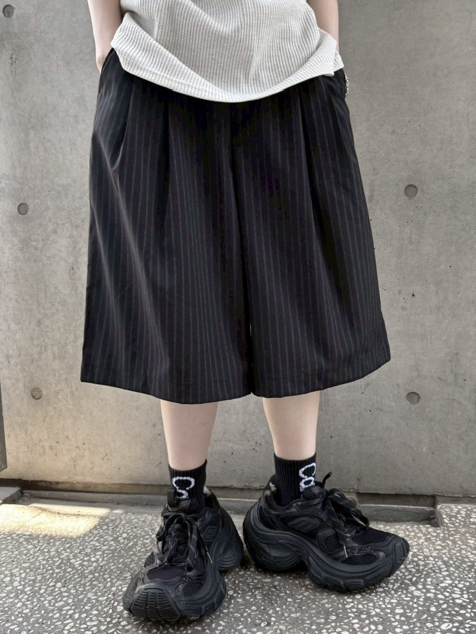 【nmtc +】stripe slacks shorts / 【エヌエムティーシープラス】ストライプスラックスハーフパンツ (2color)
