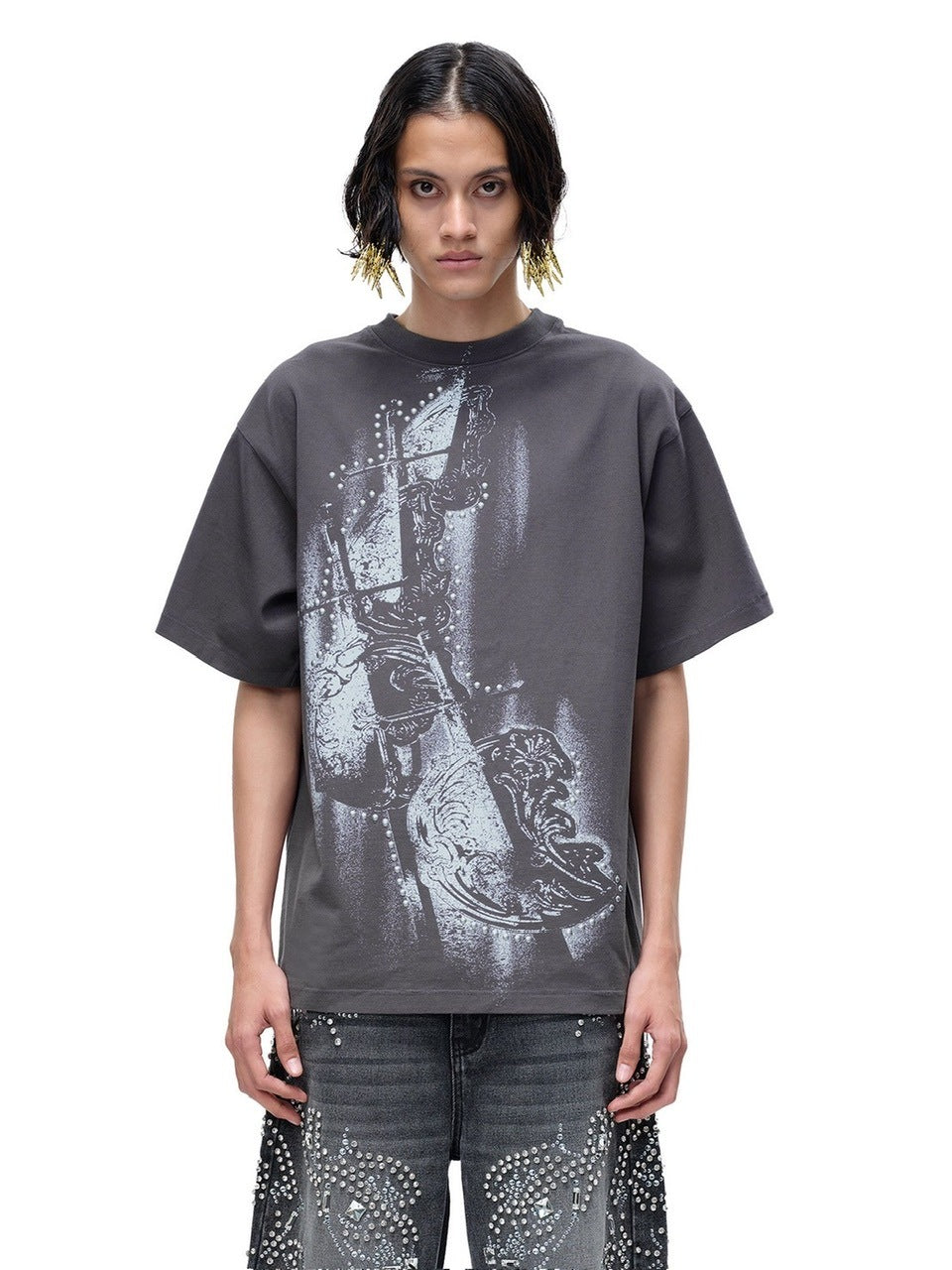 【The Boy Has No Patience】LUMINOUS DAWN PHANTOM SWORDSHIELD TEE / 【ザボーイハズノーペーシェンス】パールグラフィックメタルロゴ半袖Tシャツ