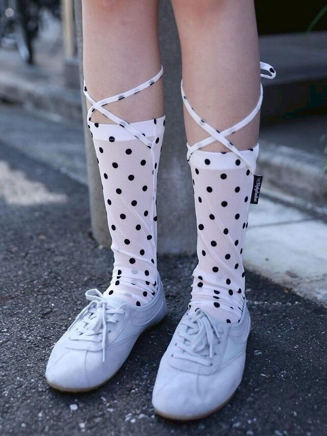 【Uglyshadow】MESH DOTTED SOCKS / 【アグリーシャドウ】メッシュドットシアーリボンソックス