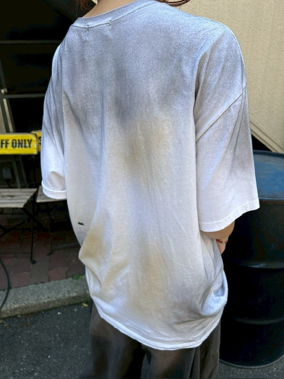 受注制【Chikashitsu +】dirty wash logo half sleeve t-shirt / 【チカシツプラス】ダーティウォッシュロゴ半袖Tシャツ (2color)