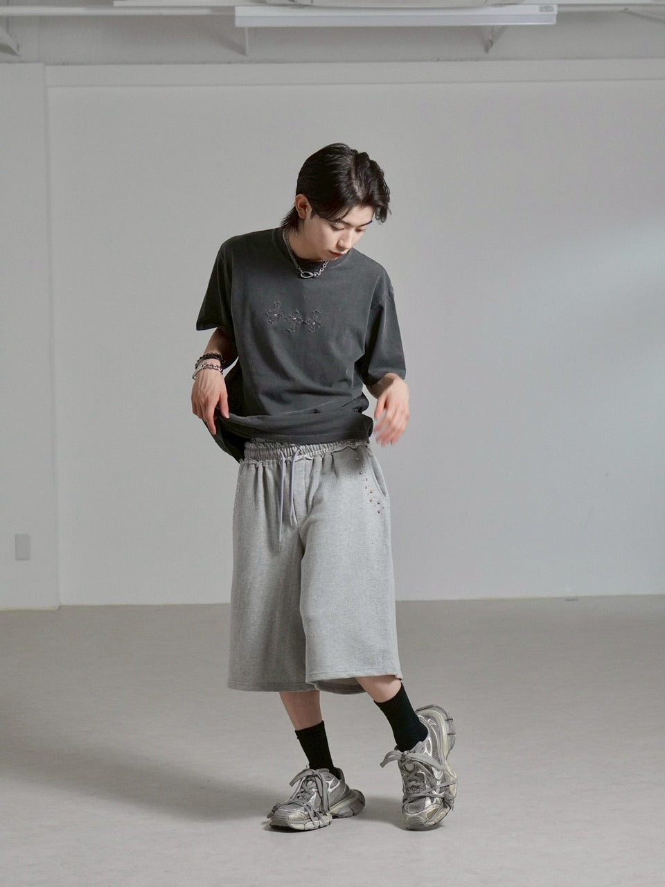 受注制【Chikashitsu +】pocket studs sweat half pants / 【チカシツプラス】ポケットスタッズスウェットハーフパンツ (2color)