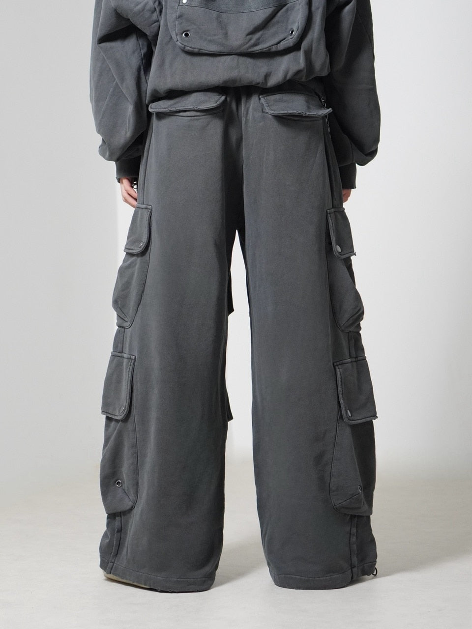 【CHIKASHITSU PLUS HIGH】4 pocket dirty wash sweat cargo pants (charcoal) / 【チカシツプラスハイ】マルチポケットダーティーウォッシュスウェットカーゴパンツ