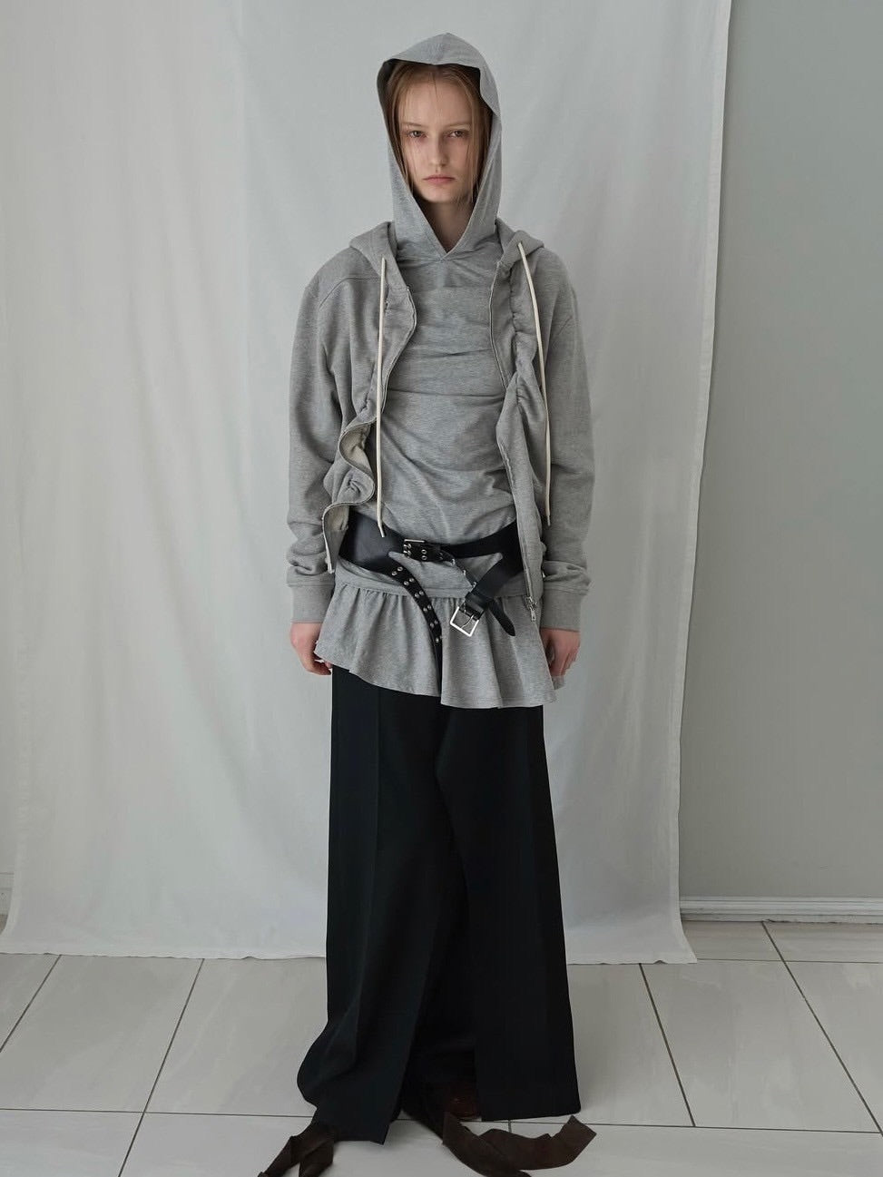 【LCDC】SHIRRING DETAIL ZIP-UP HOODIE / 【エルシーディーシー・ティーエム】シャーリングディティールジップアップパーカー