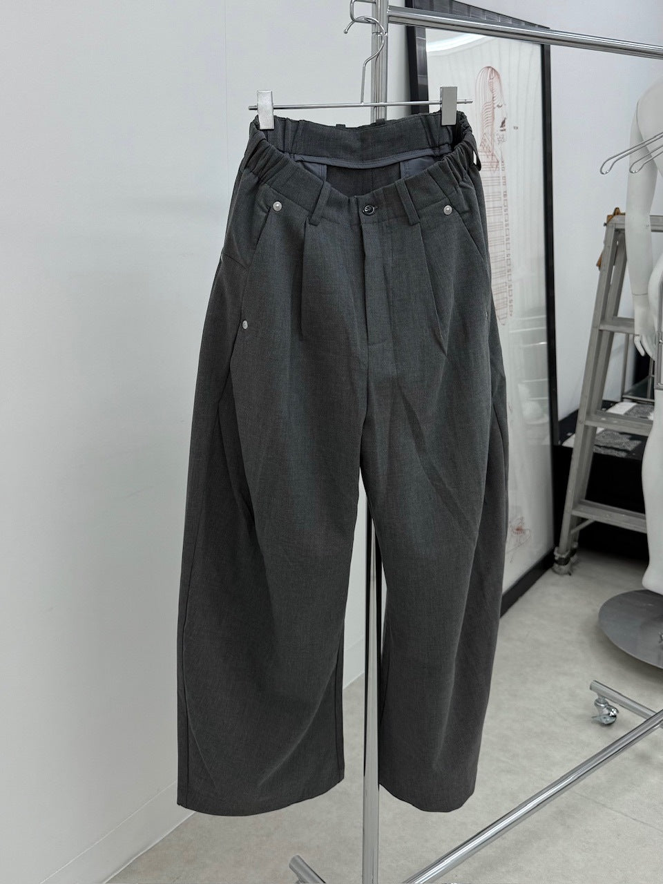 【Nerd out XU】side tuck slacks / 【ナードアウトエックスユー】サイドタックスラックス (2color)