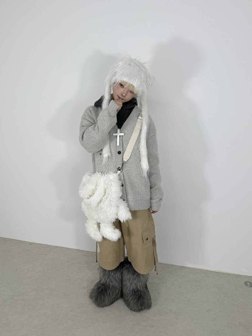 国際配送【Nerd out XU】arm and legs fur bag / 【ナードアウトエックスユー】アームアンドレッグファーバッグ