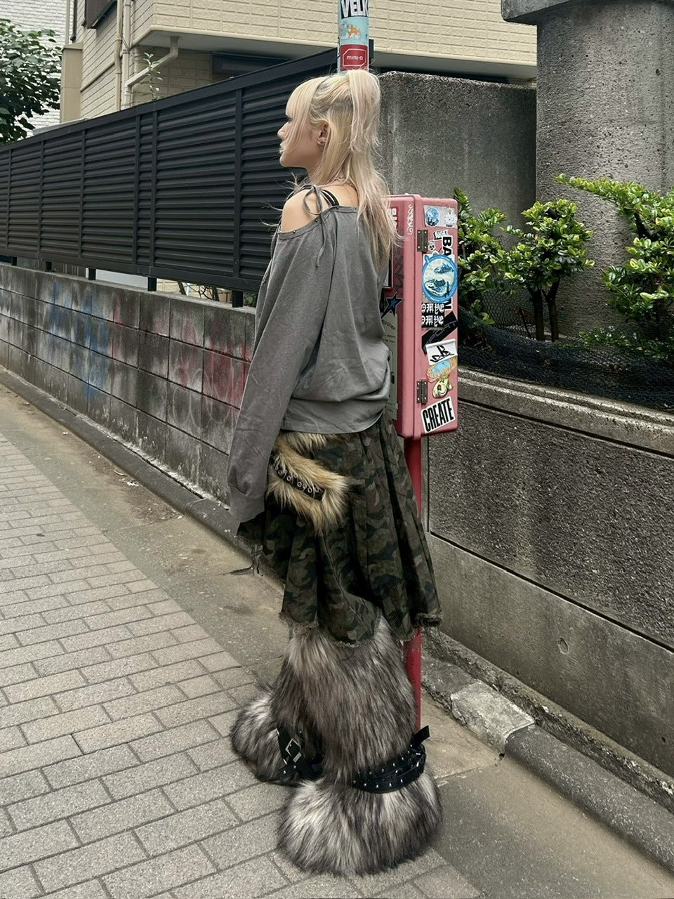 ブラウン、ブラック写真なし受注制【Never mind the XU】asymmetry skirt (3color)