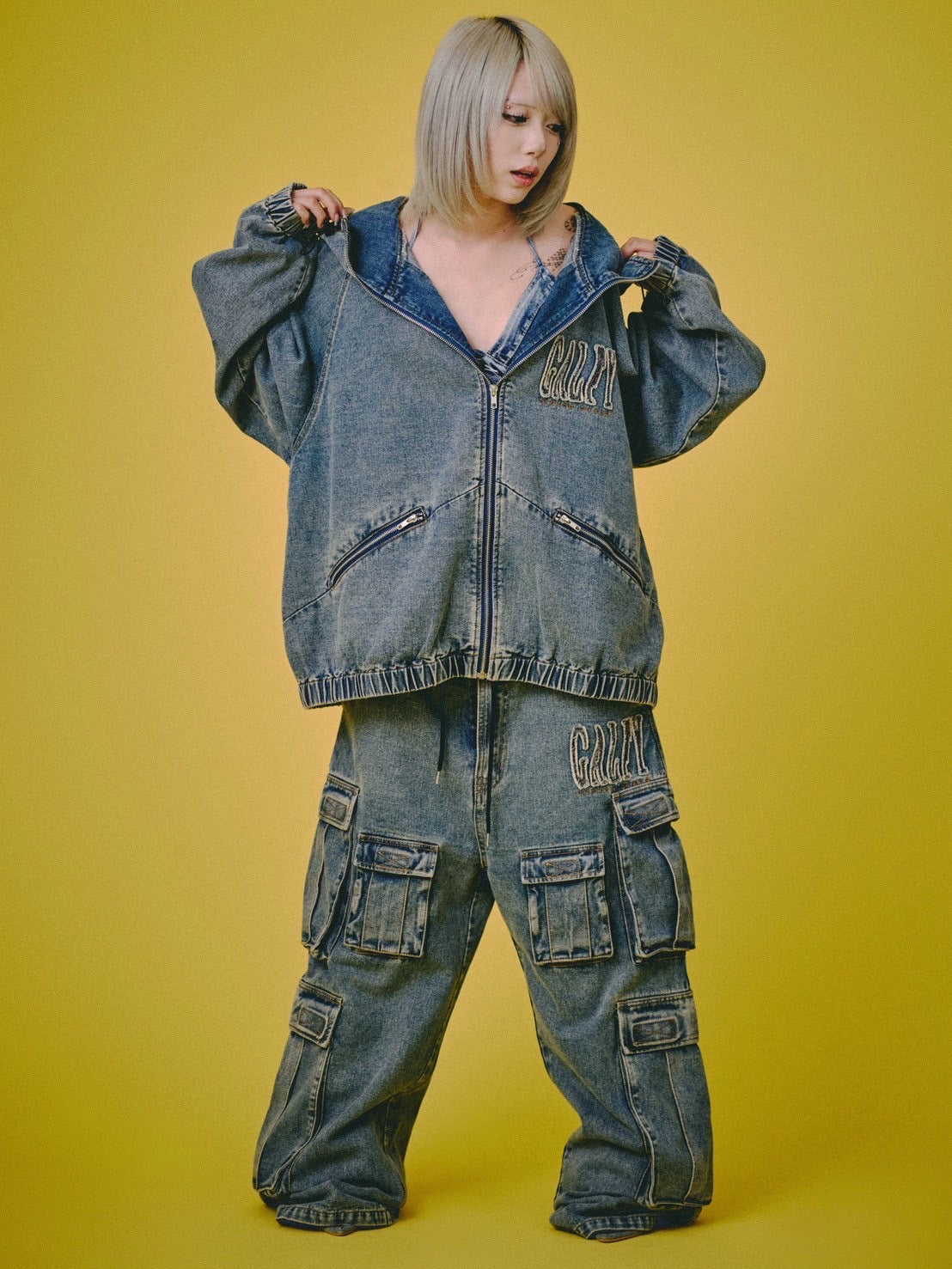 【GALFY】ぐるグニャデニムパーカー