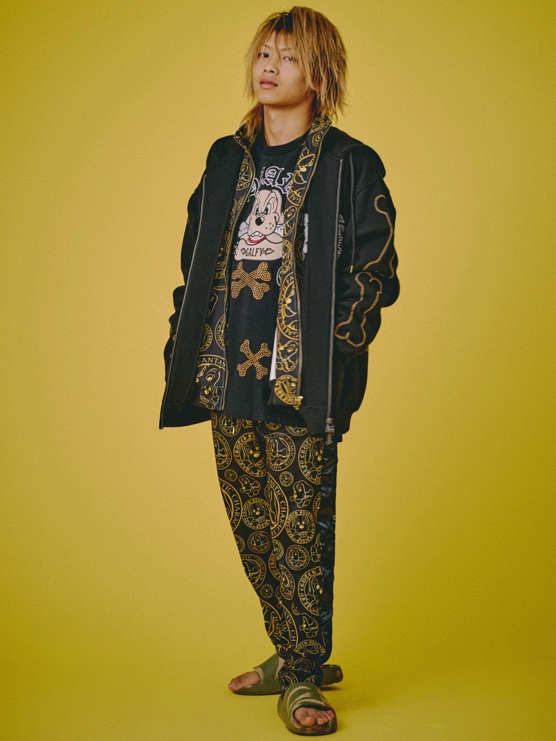 【GALFY】ピカピカ骨骨パーカー