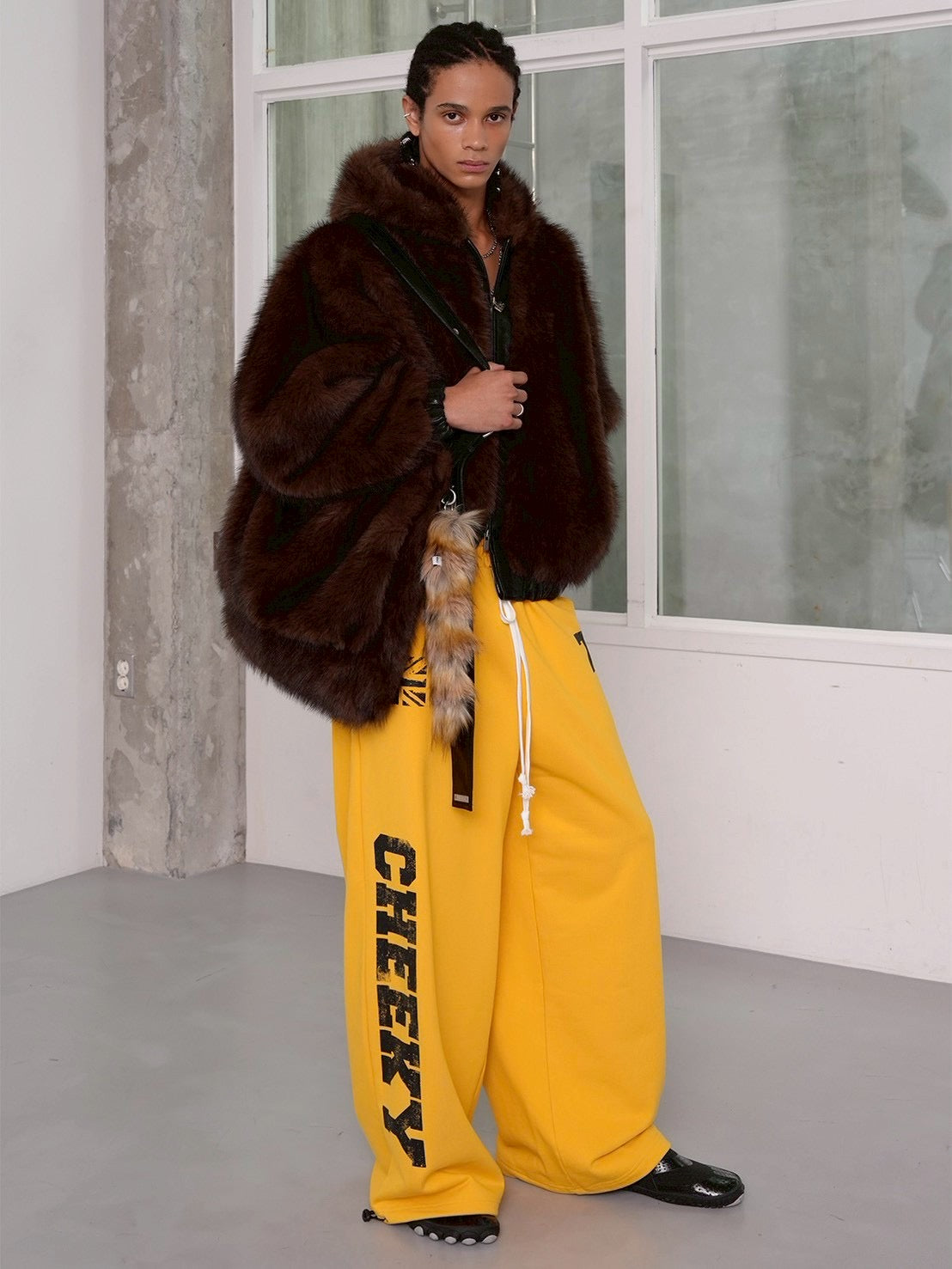 【ESC STUDIO】Lucky Cheeky sweat pants