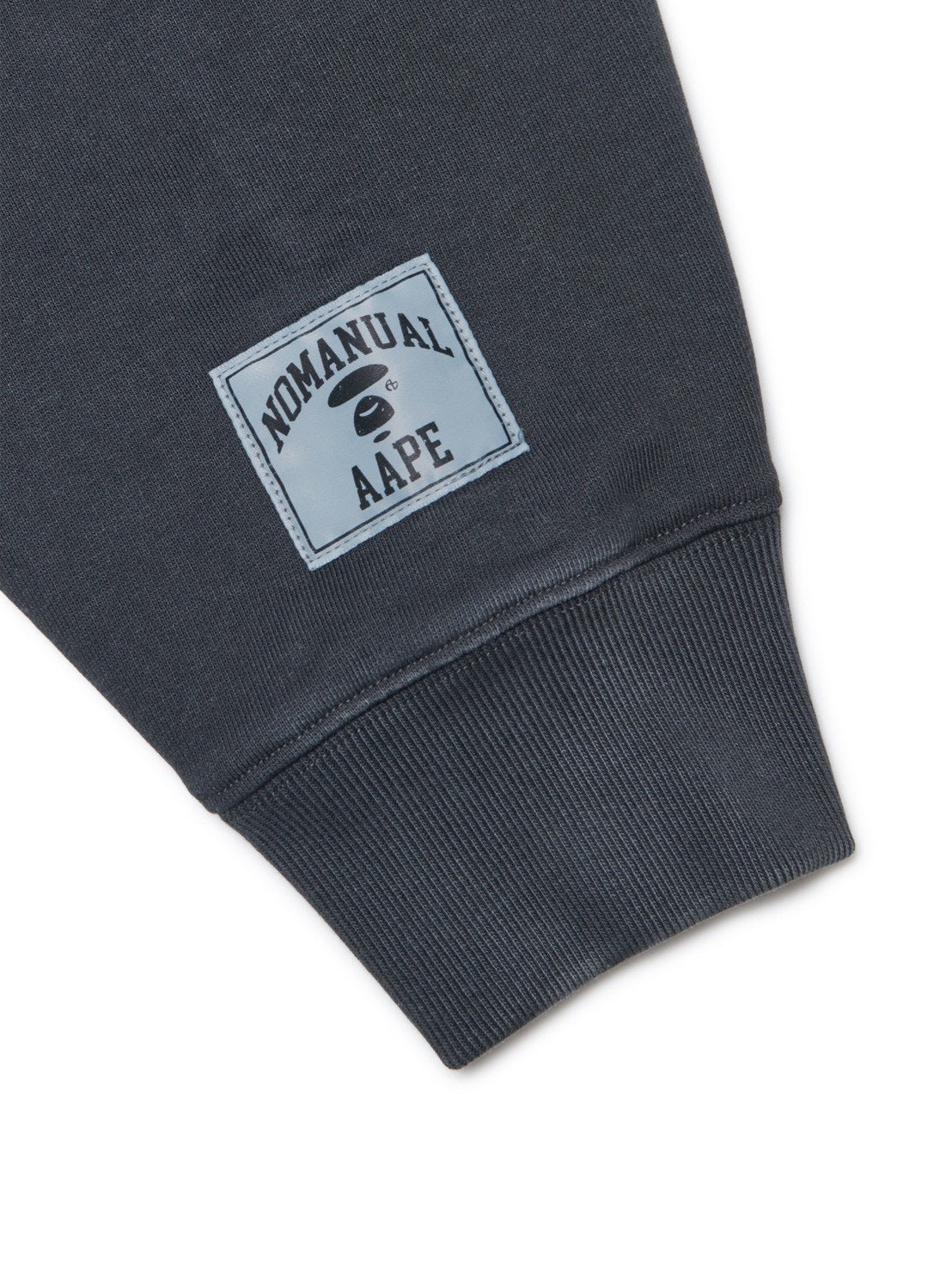 【AAPE X NOMANUAL】AAPE X NOMANUAL HOODIE ZIP-UP 1