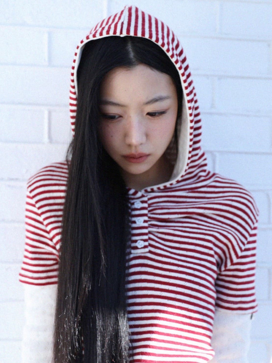 12/21 20:00 発売【Uglyshadow】STRIPE SHIRRING LAYERED HOODIE