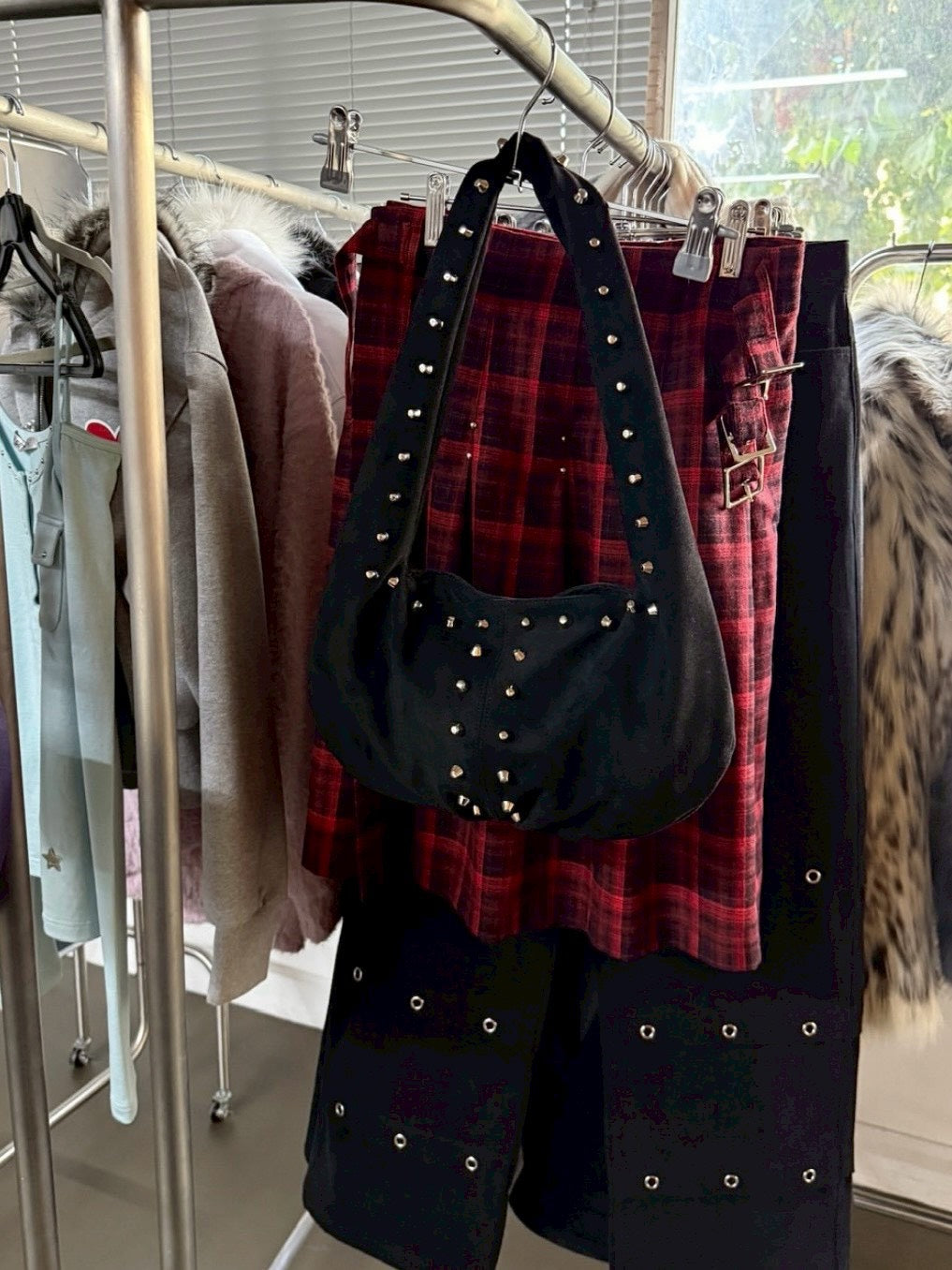 【SETUP‐EXE】SUEDE STUDDED SHOULDER BAG / 【セットアップエグゼ】スエードスタッズショルダーバッグ