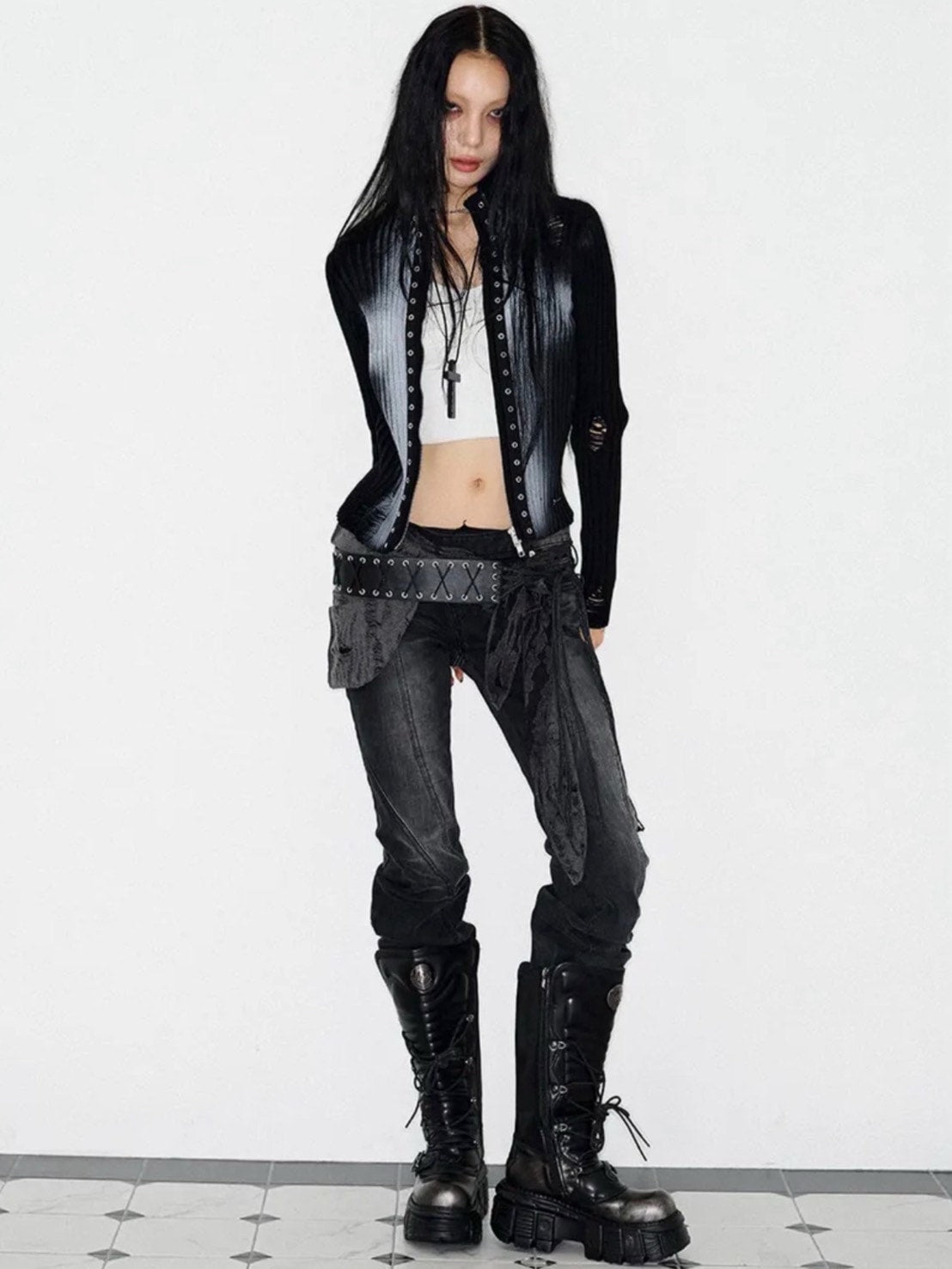 【NOT KNOWING】Cross Spray Damaged Knit Zip Up