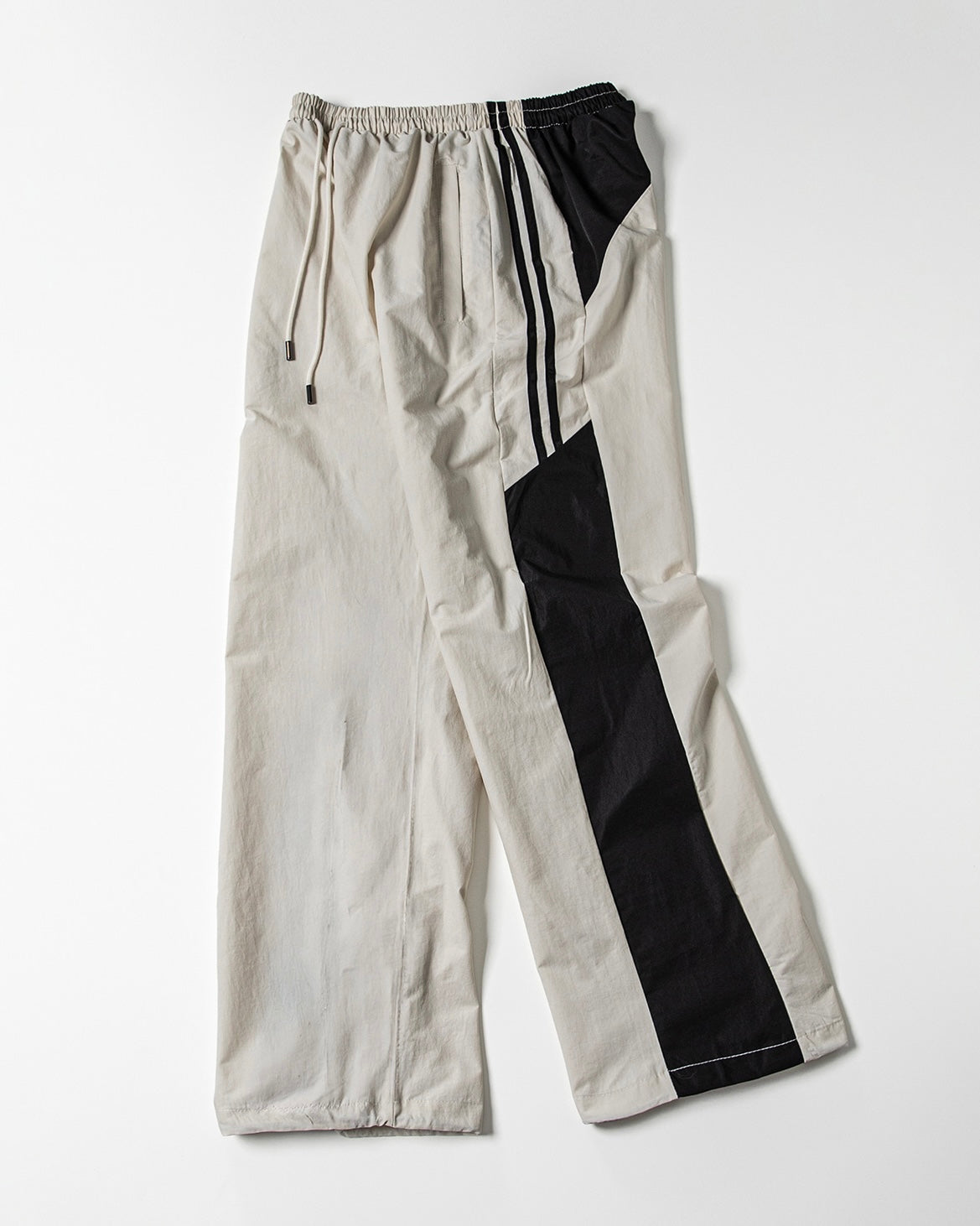 【roaringrad】26 Panel Track Pants