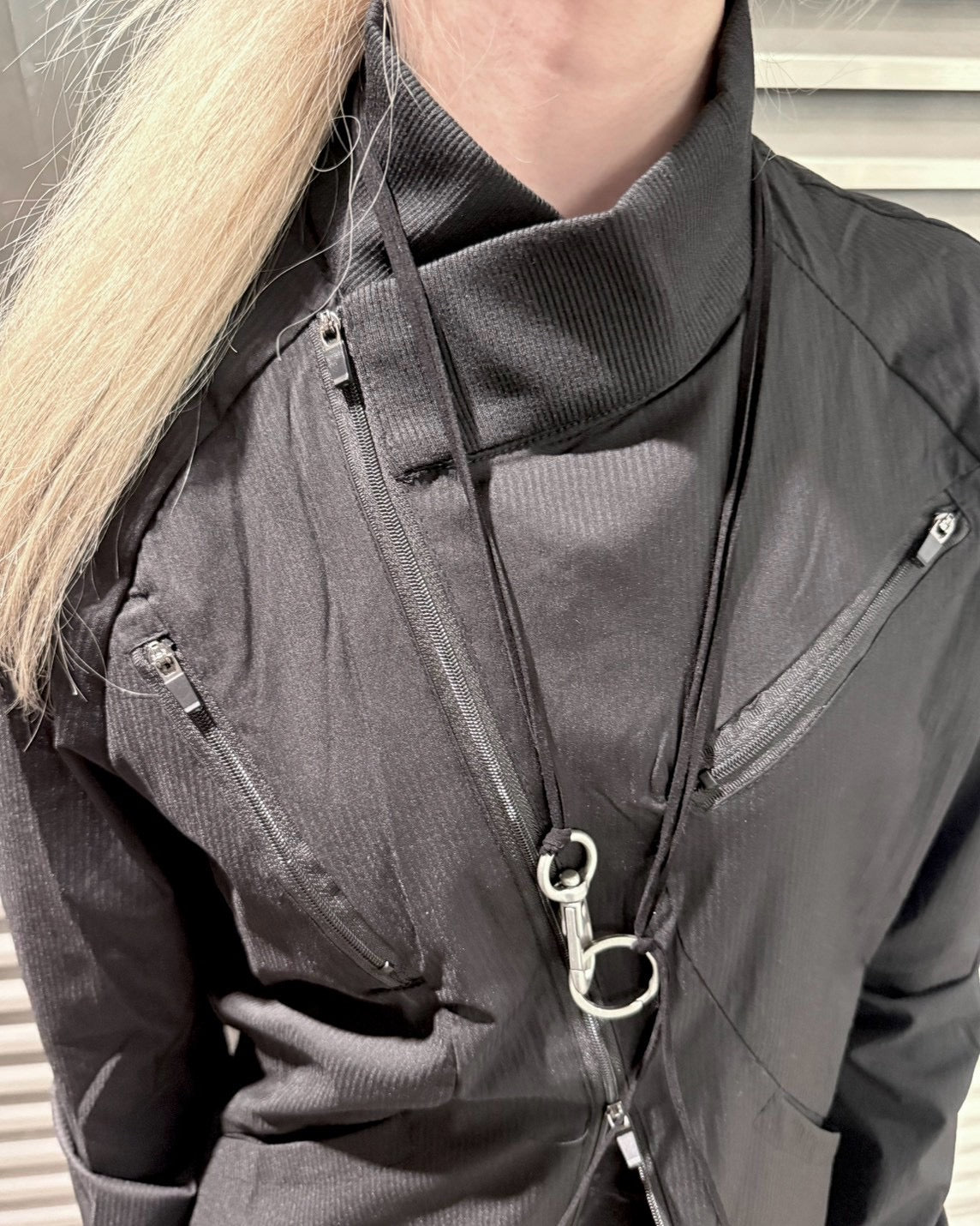 受注制【nmtc+】Asymmetric pocket zip-up Slim Jacket